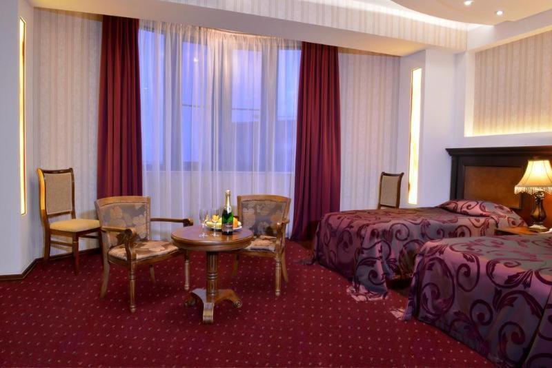 יירבאן Spa Hotel Grace Forum חדר תמונה
