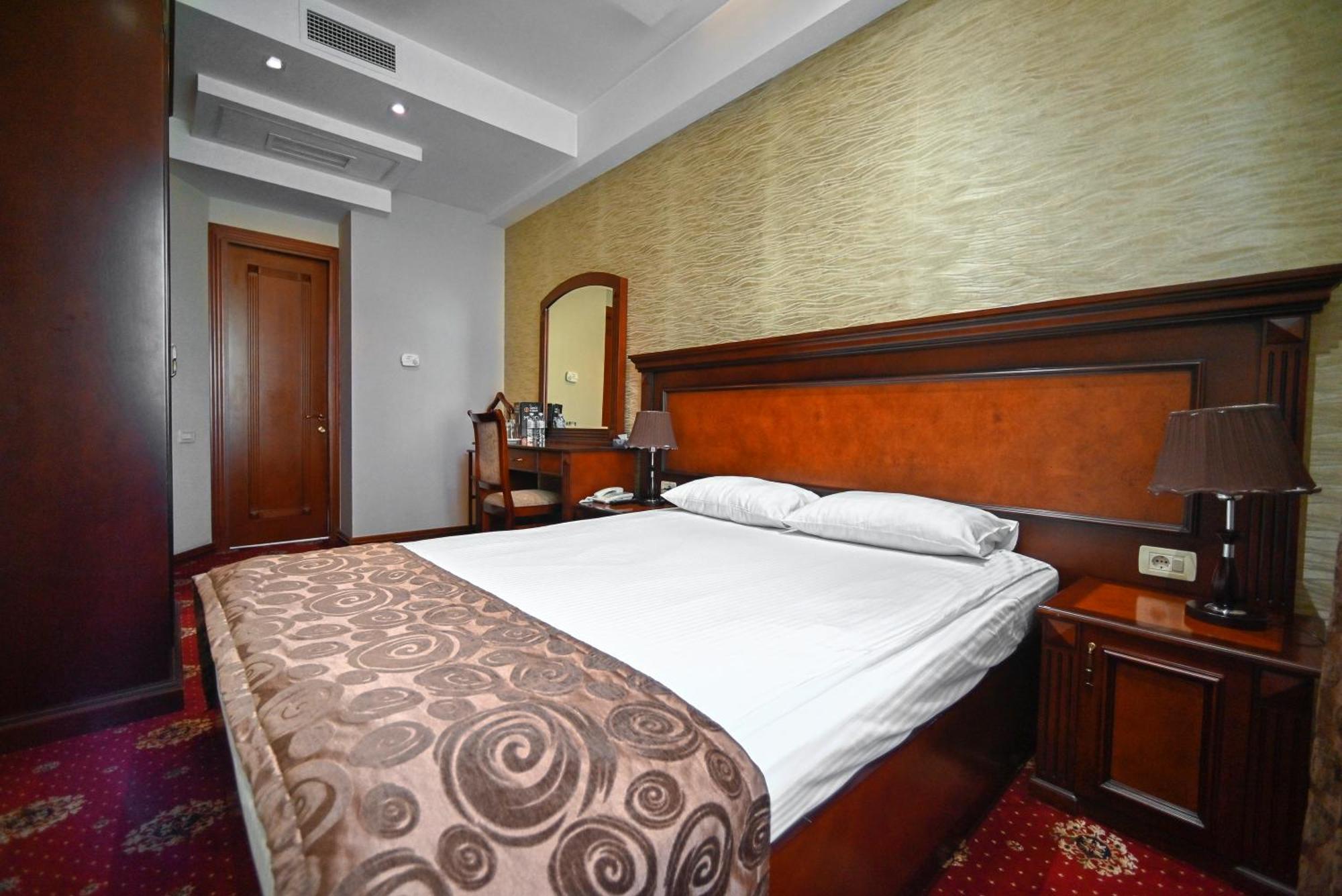 יירבאן Spa Hotel Grace Forum חדר תמונה