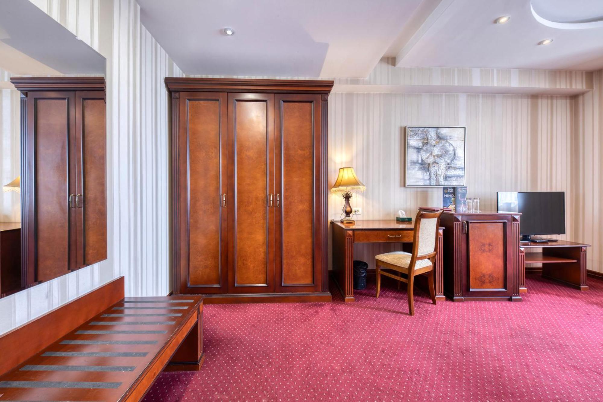 יירבאן Spa Hotel Grace Forum חדר תמונה