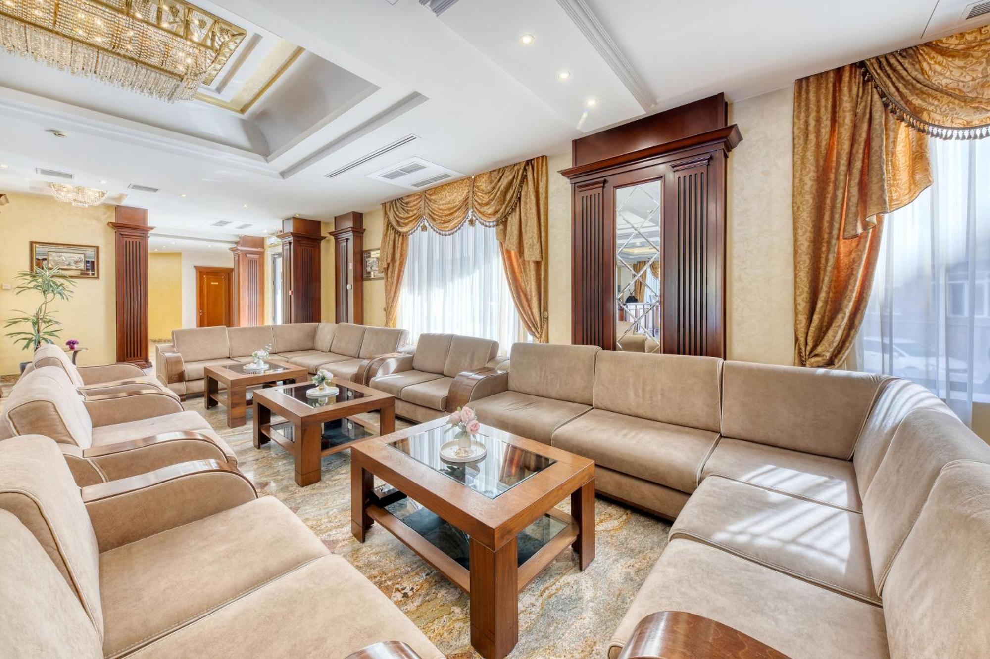 יירבאן Spa Hotel Grace Forum מראה חיצוני תמונה