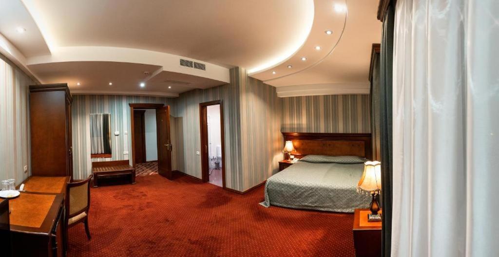 יירבאן Spa Hotel Grace Forum מראה חיצוני תמונה